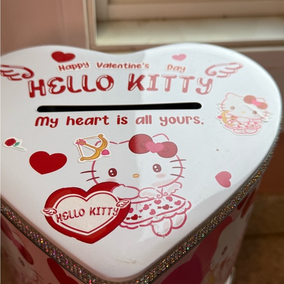 Hello Kitty Valentine Heart-Shaped Tin Box! Trimmed with beautiful rhinestones! - Picture 3 of 9